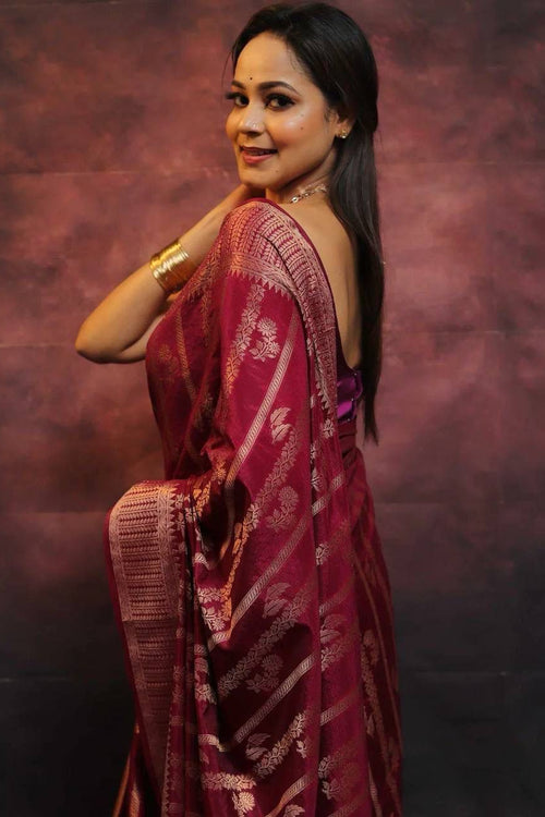 Load image into Gallery viewer, Alluring Wine Soft Silk Saree With Amazing Blouse Piece
