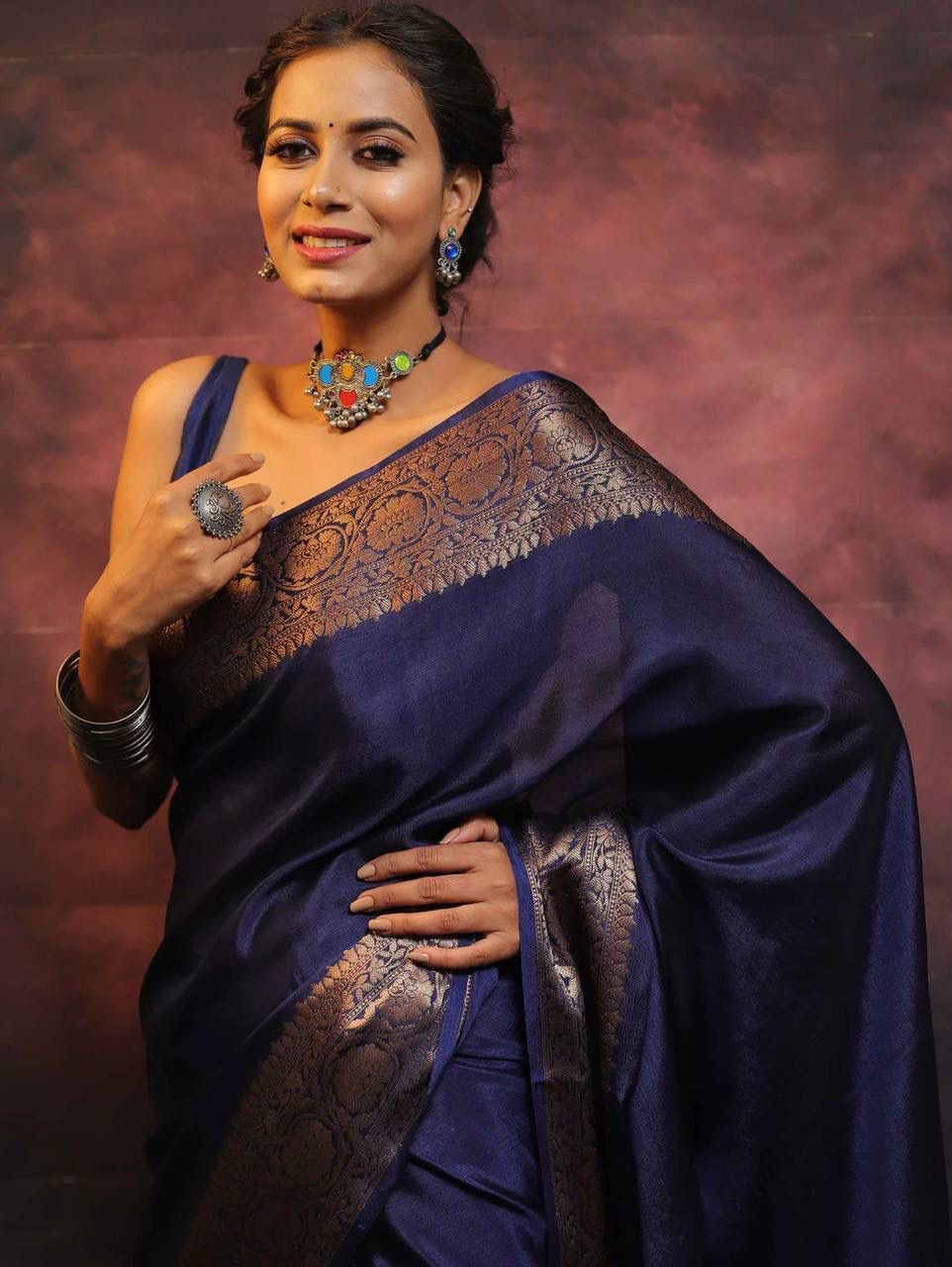 Gossamer Navy Blue Soft Silk Saree With Nemesis Blouse Piece