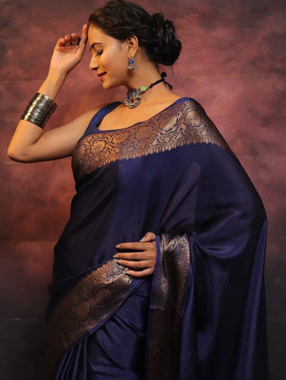 Gossamer Navy Blue Soft Silk Saree With Nemesis Blouse Piece