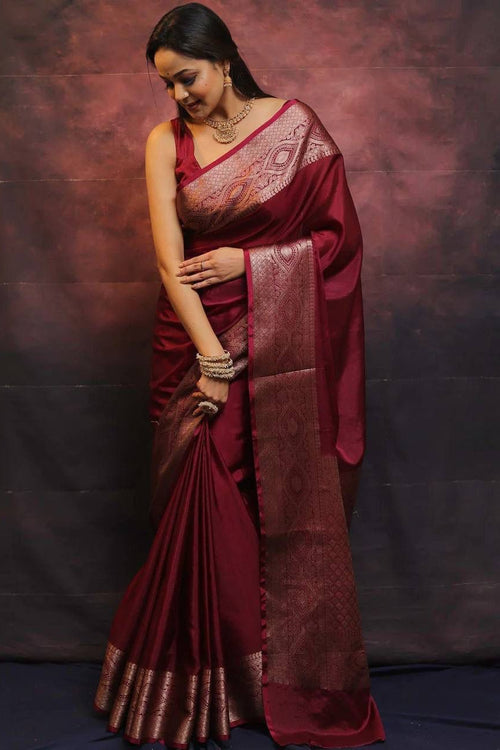 Load image into Gallery viewer, Engrossing Maroon Soft Silk Saree With Inspiring Blouse Piece
