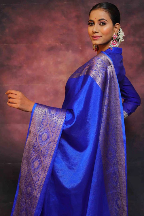 Load image into Gallery viewer, Elegant Royal Blue Soft Silk Saree With Surpassing Blouse Piece
