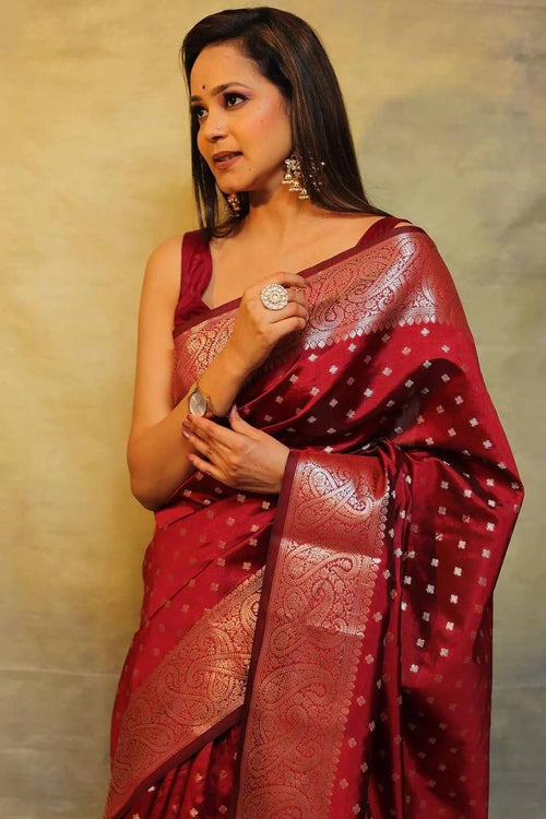 Load image into Gallery viewer, Twirling Maroon Soft Silk Saree With Surpassing Blouse Piece
