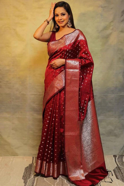 Load image into Gallery viewer, Twirling Maroon Soft Silk Saree With Surpassing Blouse Piece
