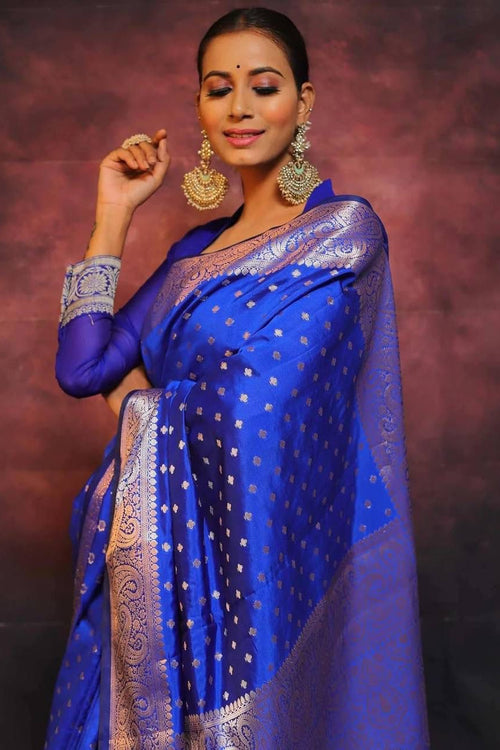 Load image into Gallery viewer, Eloquence Royal Blue Soft Silk Saree With Seraglio Blouse Piece
