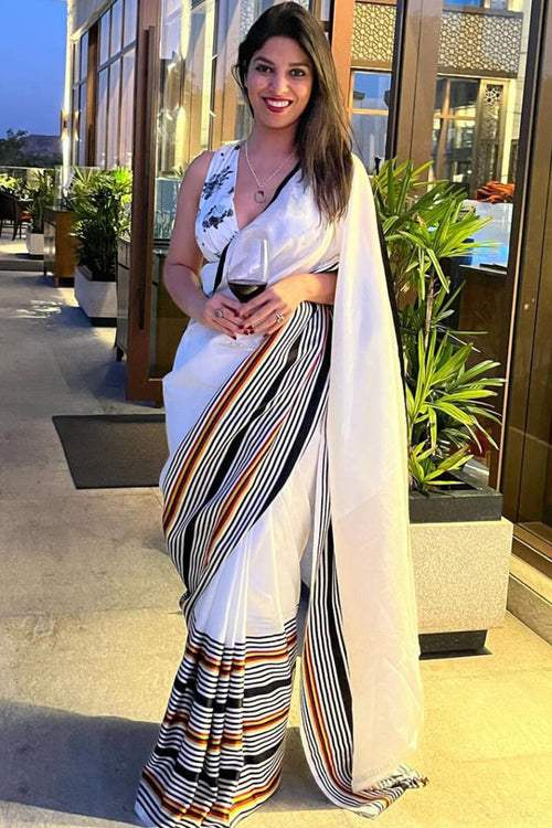 Load image into Gallery viewer, Ailurophile White Digital Printed Dola Silk Saree With Confounding Blouse Piece
