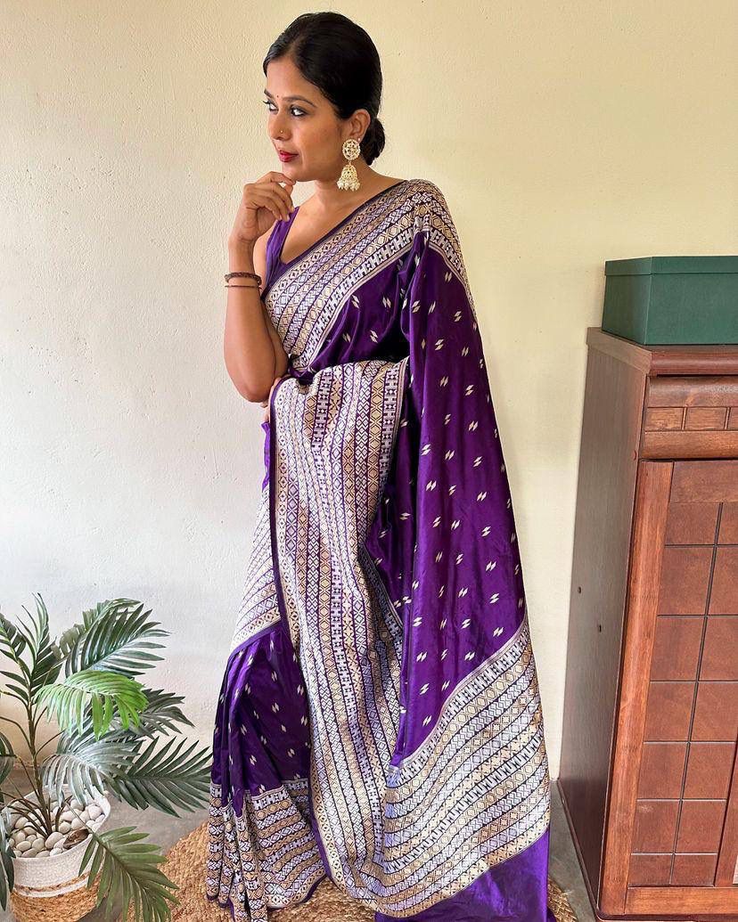 Exquisite Purple Soft Silk Saree With Eclat Blouse Piece