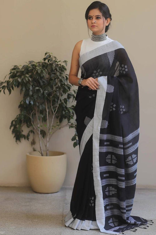 Load image into Gallery viewer, Petrichor Black Cotton Silk Saree With Traditional Blouse Piece
