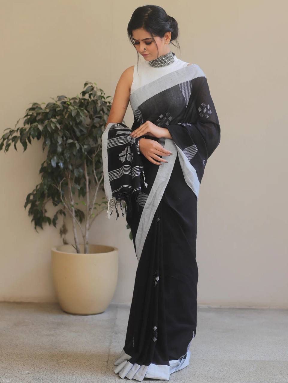 Petrichor Black Cotton Silk Saree With Traditional Blouse Piece