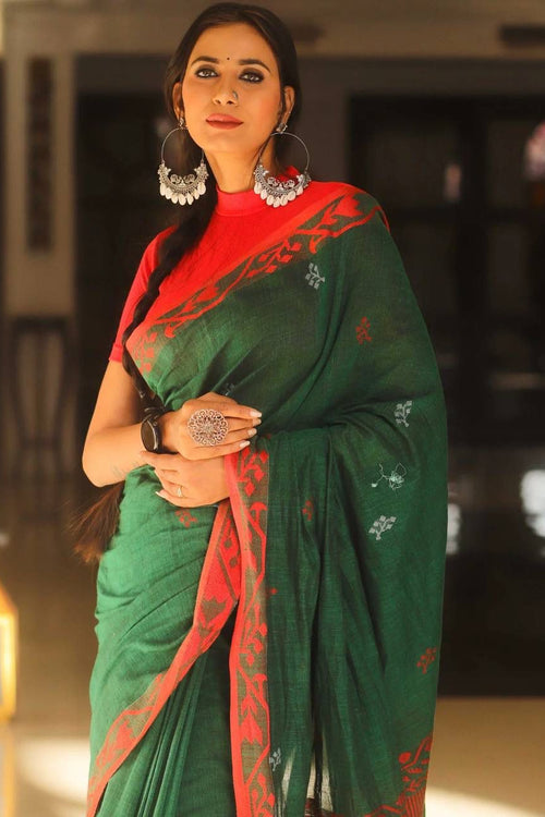 Load image into Gallery viewer, Proficient Green Cotton Silk Saree With Gratifying Blouse Piece
