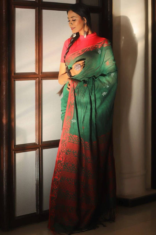 Load image into Gallery viewer, Proficient Green Cotton Silk Saree With Gratifying Blouse Piece
