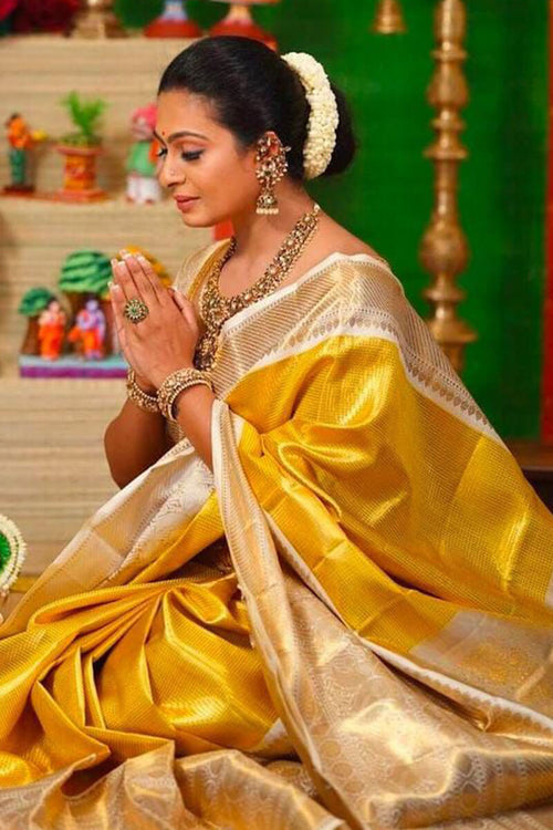 Load image into Gallery viewer, Bucolic Yellow Kanjivaram Silk Saree With Smashing Blouse Piece
