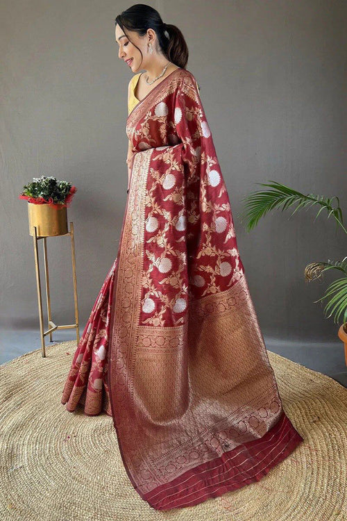 Load image into Gallery viewer, Dissemble Maroon Cotton Silk Saree With Epiphany Blouse Piece
