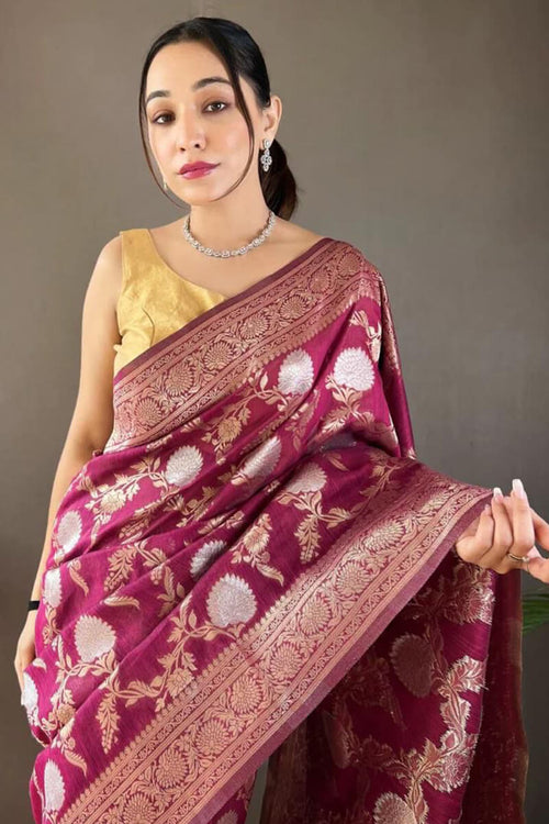 Load image into Gallery viewer, Gratifying Wine Cotton Silk Saree With Denouement Blouse Piece
