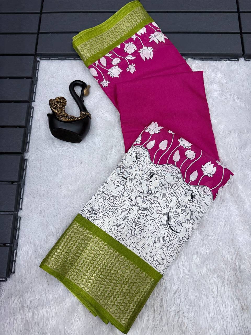 Elision Dark Pink Digital Printed Dola Silk Saree With Snazzy Blouse Piece