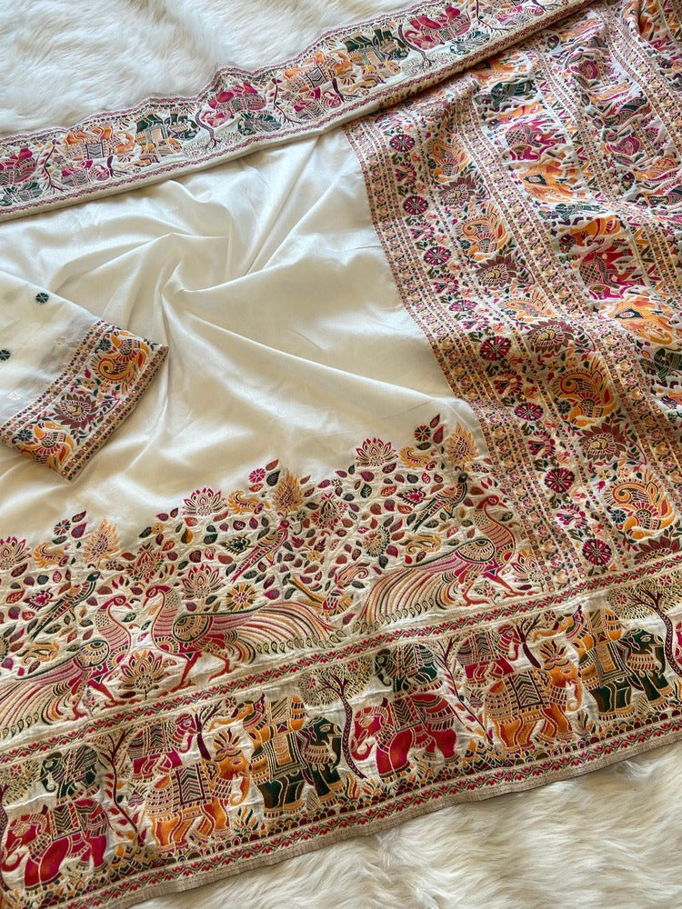 Redolent Beige Pashmina Saree With Embrocation Blouse Piece