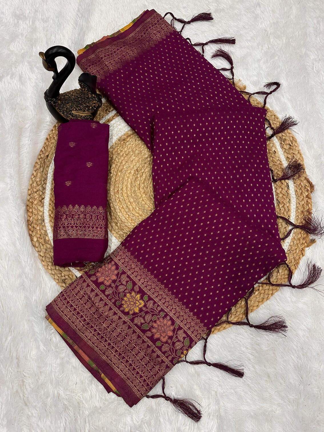 Beautiful Purple Soft Banarasi Silk Saree With Snazzy Blouse Piece