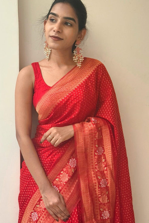 Load image into Gallery viewer, Beautiful Red Soft Banarasi Silk Saree With Snazzy Blouse Piece
