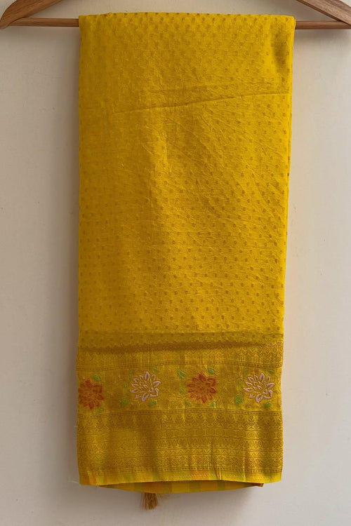 Load image into Gallery viewer, Beautiful Yellow Soft Banarasi Silk Saree With Snazzy Blouse Piece
