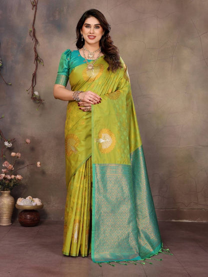 Engrossing Green Soft Banarasi Silk Saree With Gossamer Blouse Piece