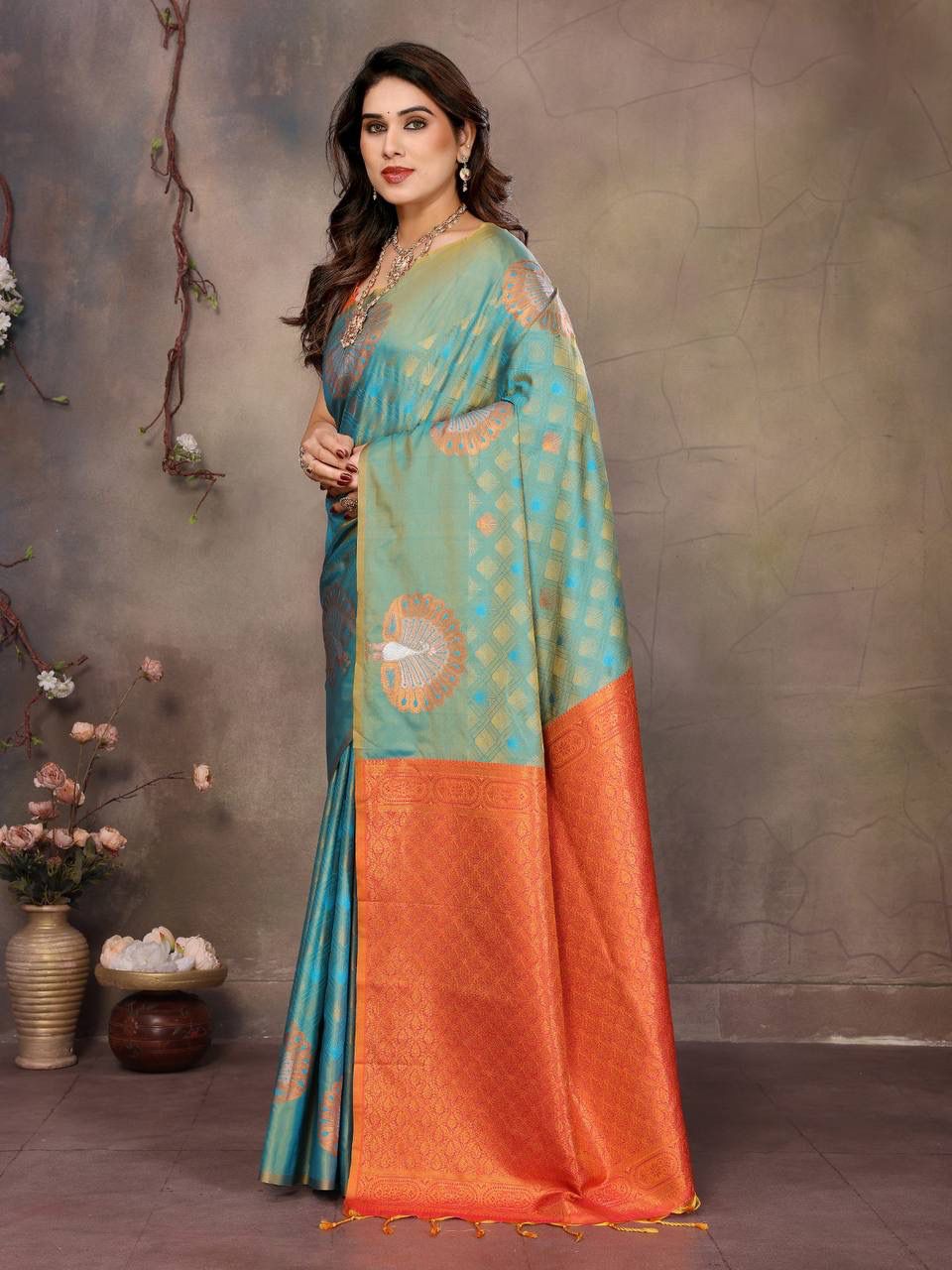 Extraordinary Rama Soft Banarasi Silk Saree With Angelic Blouse Piece