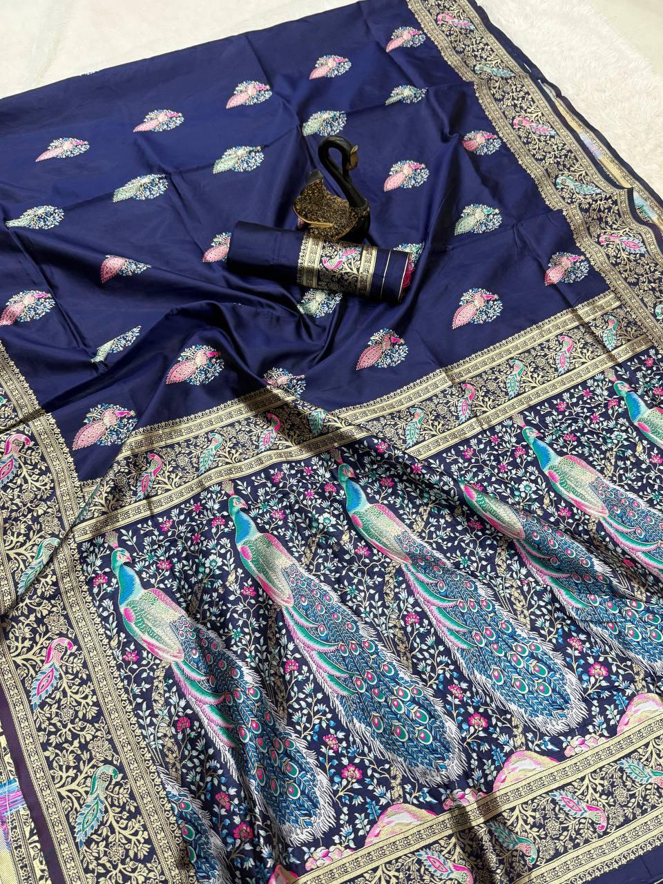 Snazzy Navy Blue Soft Banarasi Silk Saree With Stunner Blouse Piece
