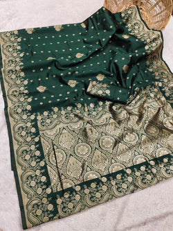 Mesmerising Dark Green Soft Silk Saree With Enthralling Blouse Piece