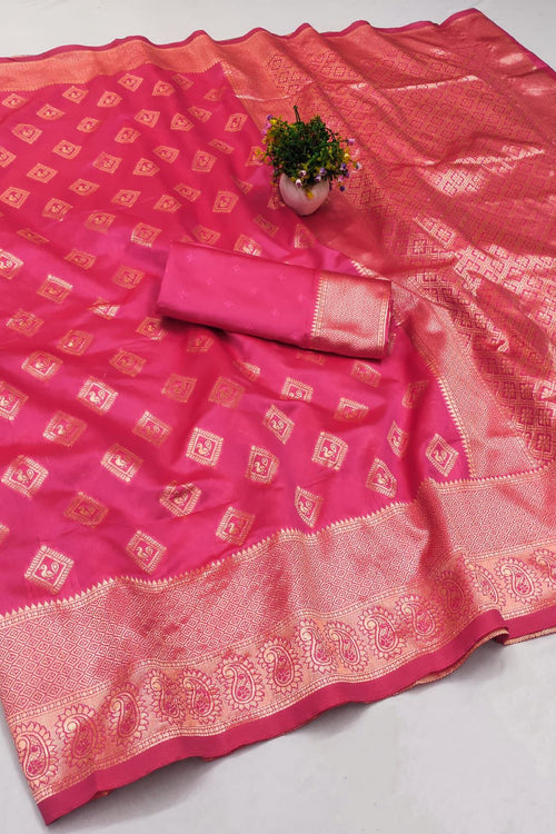 Load image into Gallery viewer, Beauteous Dark Pink Soft Silk Saree With Redolent Blouse Piece
