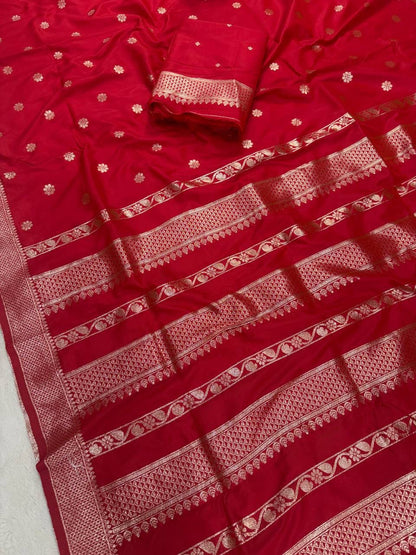 Lustrous Red Pure Zari Weaving Banarasi Silk Saree With Resplendent Blouse Piece