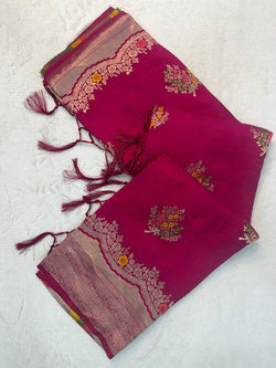 Engrossing Dark Pink Banarasi Georgette Silk Saree With Symmetrical Blouse Piece