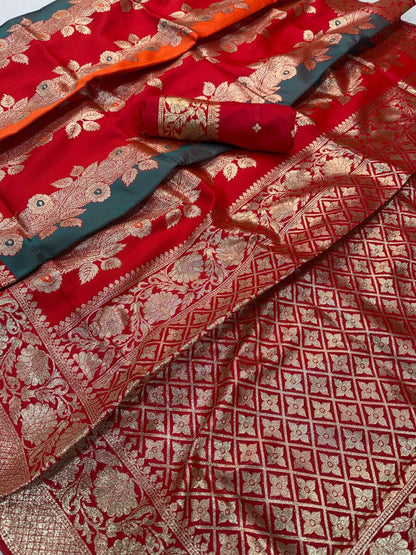 Lovely Multicolor Pure Zari Weaving Banarasi Silk Saree With Gratifying Blouse Piece