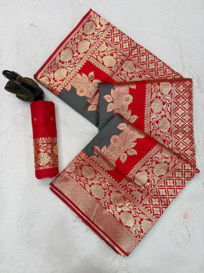 Lovely Multicolor Pure Zari Weaving Banarasi Silk Saree With Gratifying Blouse Piece