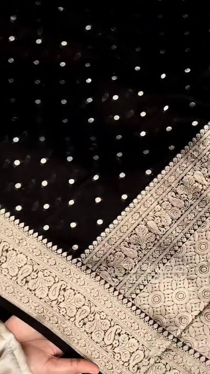Confounding Black Pure Zari Weaving Banarasi Silk Saree With Nemesis Blouse Piece