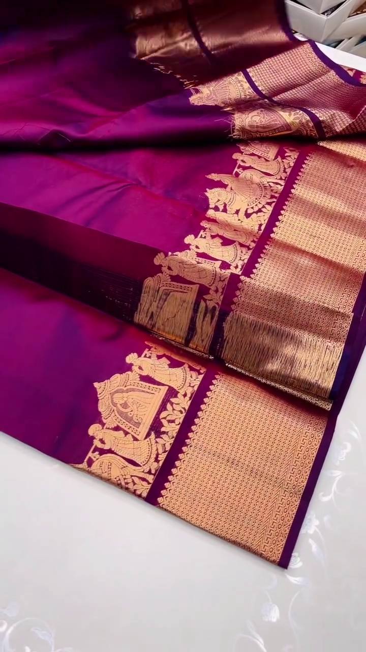 Lassitude Purple Soft Silk Saree With Incomparable Blouse Piece