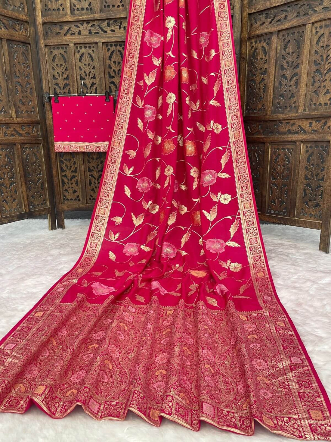 Most Flattering Dark Pink Banarasi Dola Silk Saree With Desultory Blouse Piece