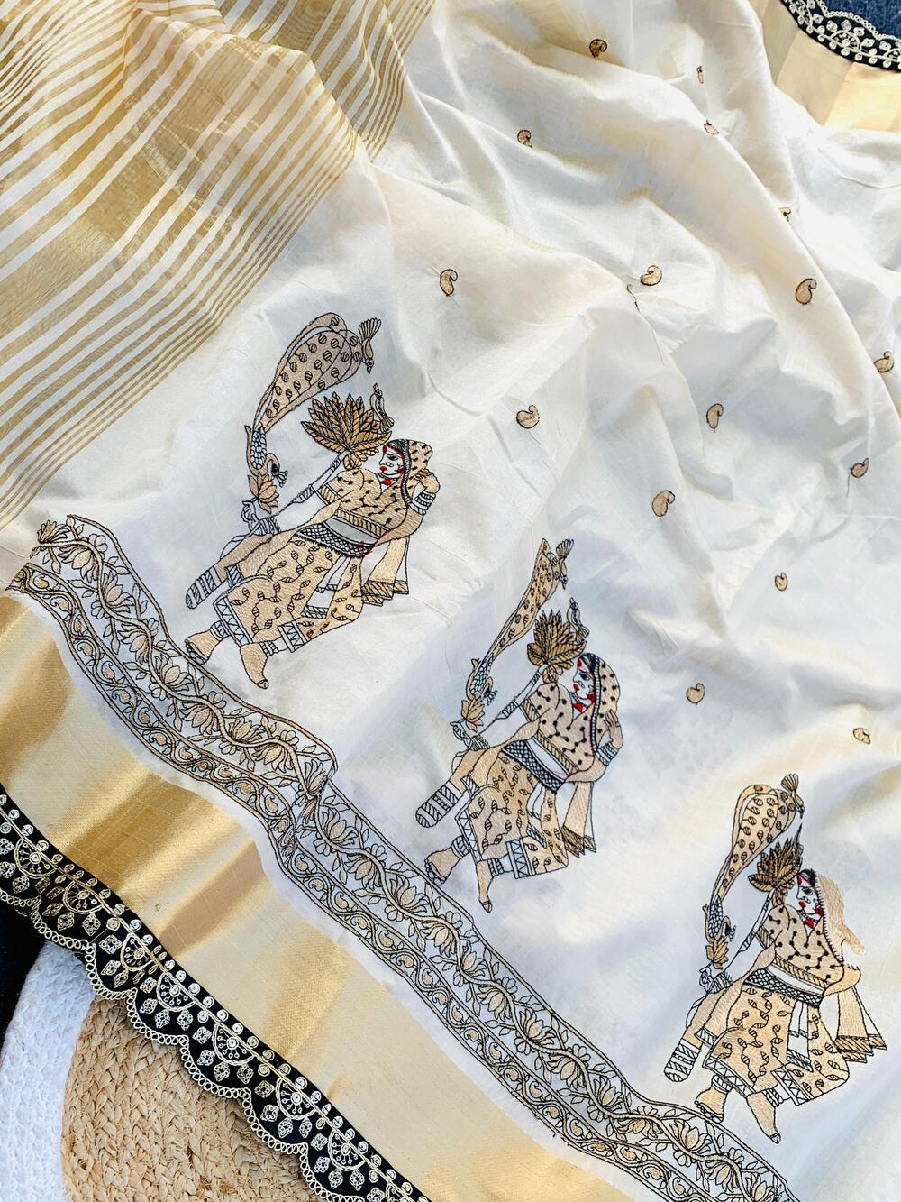 Snazzy Off White Kalamkari Thread Work Tussar Silk Saree With Opulent Blouse Piece