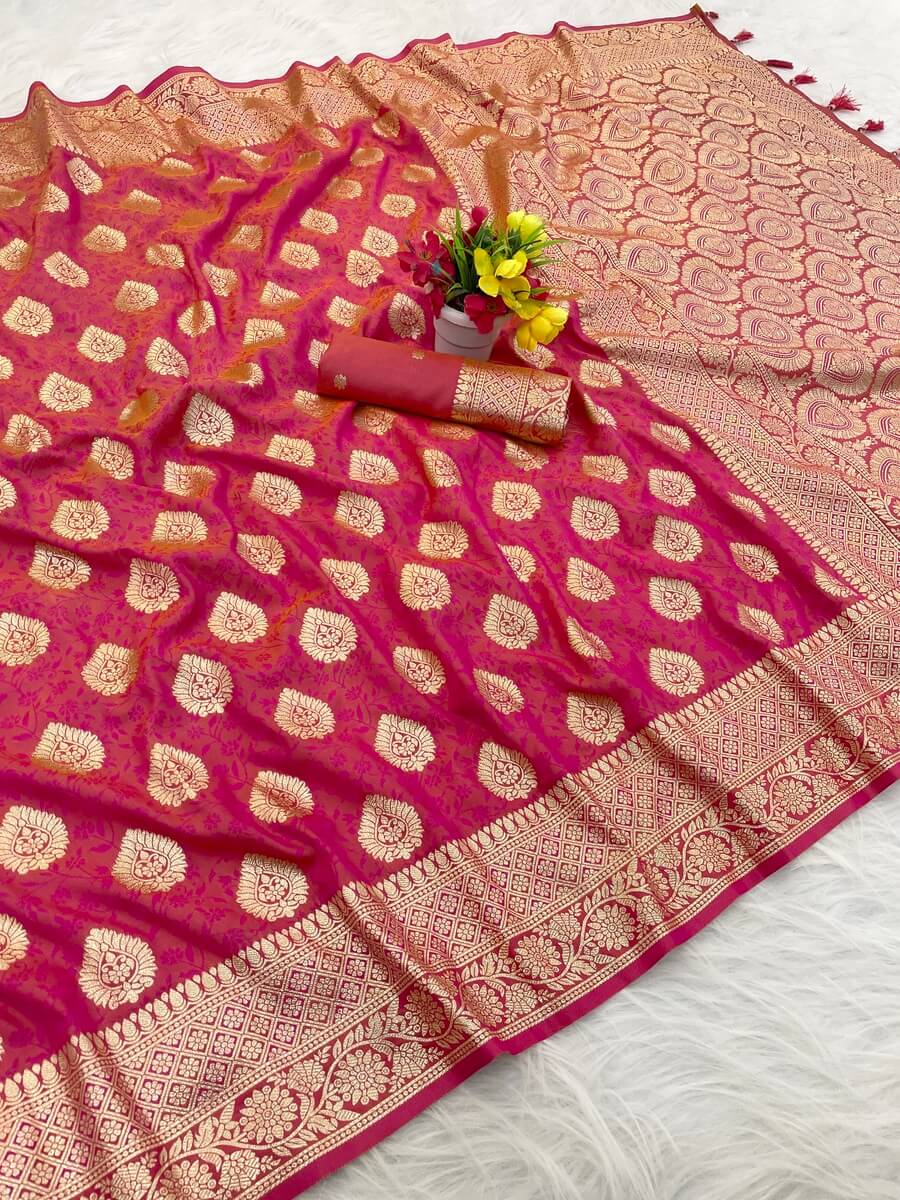 Pleasant Dark Pink Pure Zari Weaving Banarasi Silk Saree With Most Stunning Blouse Piece