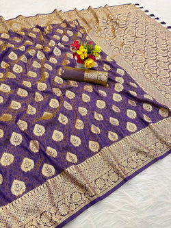 Deserving Lavender Pure Zari Weaving Banarasi Silk Saree With Efflorescence Blouse Piece