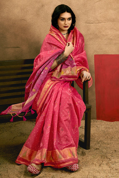 Ideal Dark Pink Soft Banarasi Silk Saree With Impressive Blouse Piece