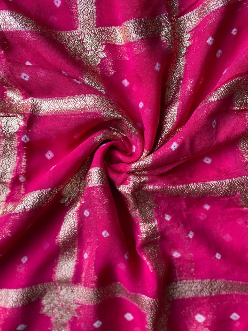 Eclat Dark Pink Banarasi Viscose Georgette Silk Saree With Designer Blouse Piece