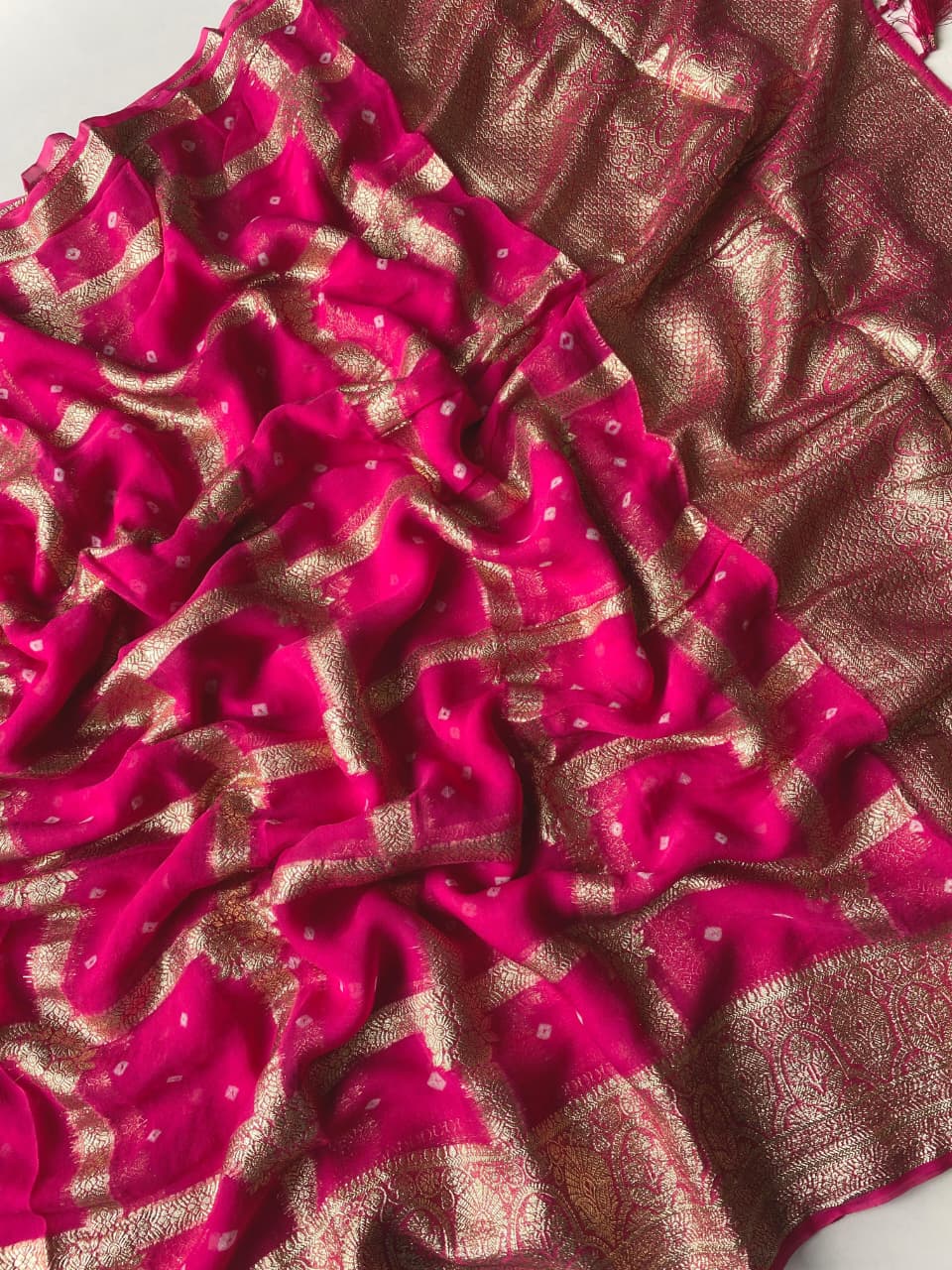 Eclat Dark Pink Banarasi Viscose Georgette Silk Saree With Designer Blouse Piece