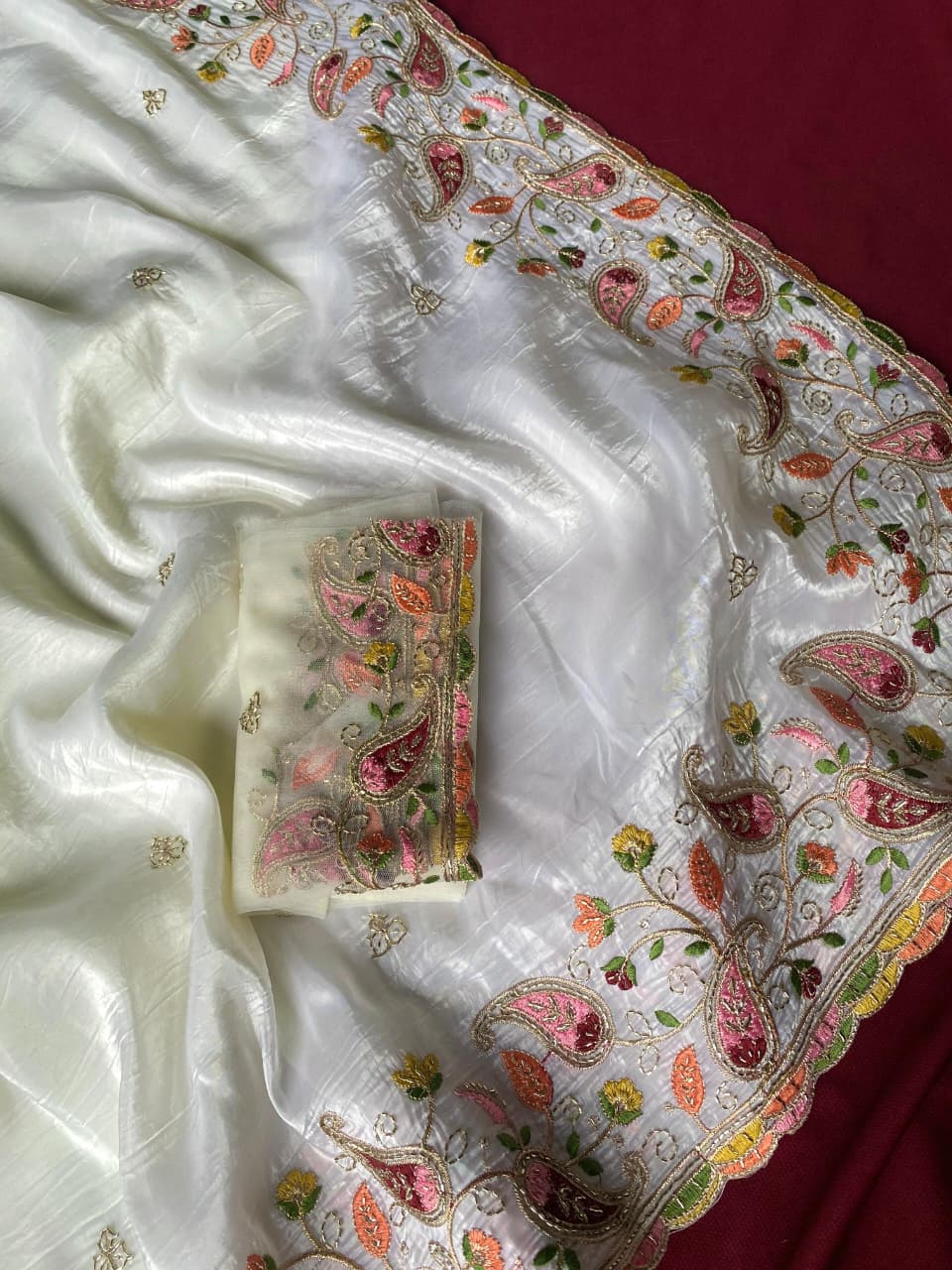 Exuberant Off White Embroidery Work Crush Silk Saree With Smart Blouse Piece