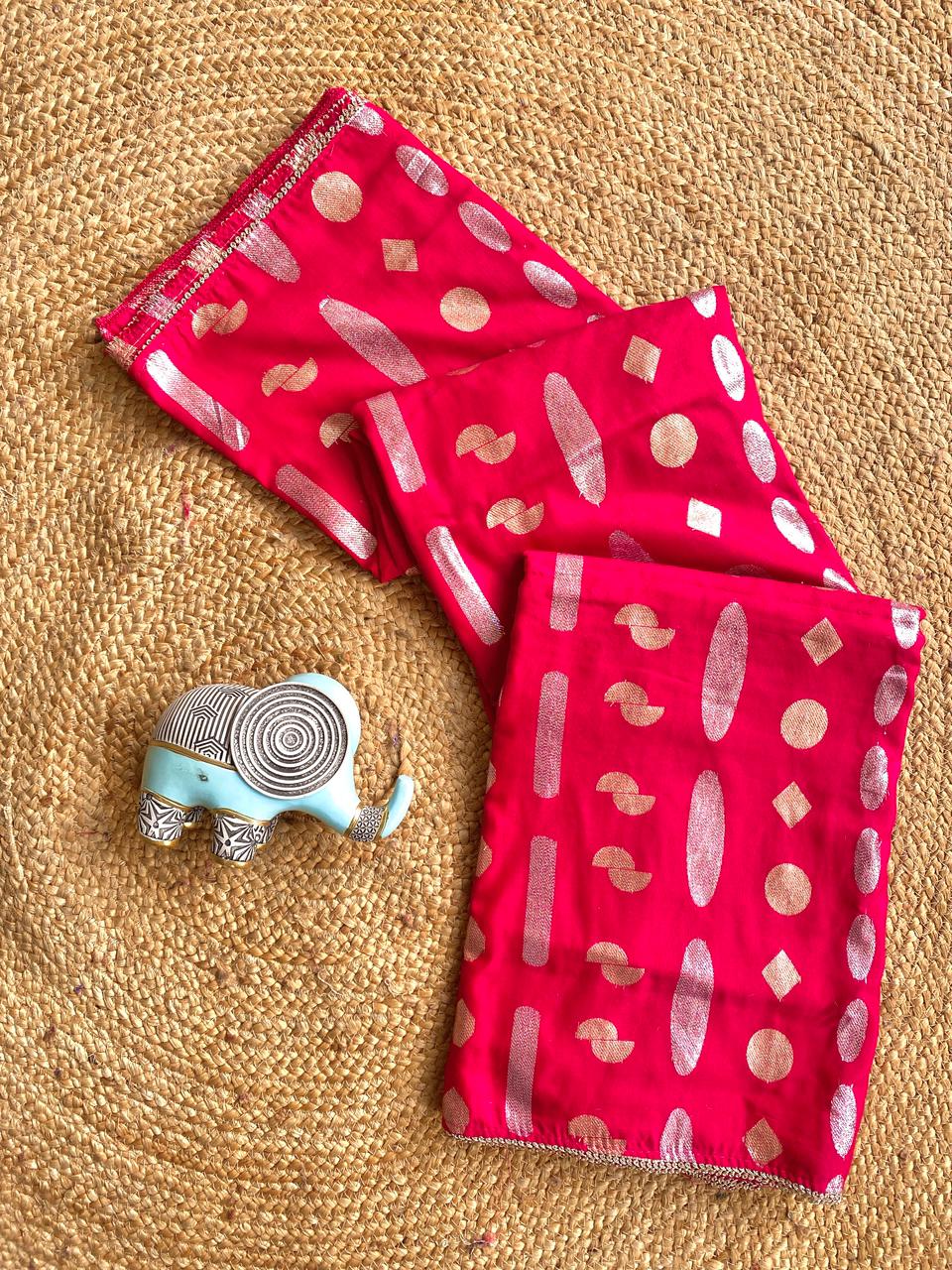 Admirable Dark Pink Banarasi Dola Silk Saree With Lagniappe Blouse Piece