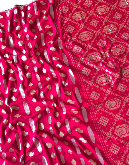 Admirable Dark Pink Banarasi Dola Silk Saree With Lagniappe Blouse Piece