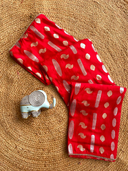 Eclat Red Banarasi Dola Silk Saree With Incredible Blouse Piece