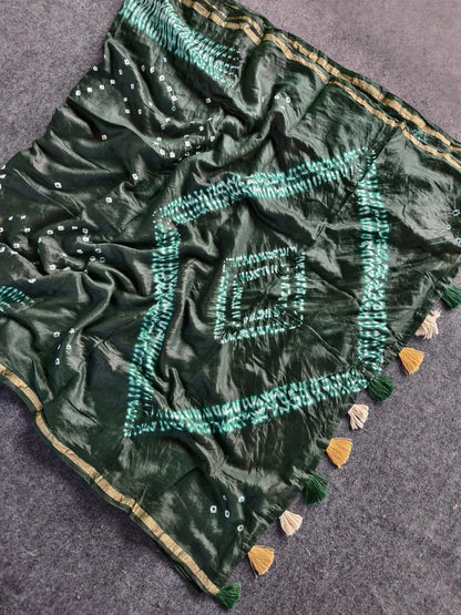 Rhapsody Dark Green Cotton Silk Bandhani Printed Saree With Engaging Blouse Piece