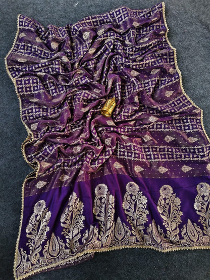 Conflate Purple Banarasi Dola Silk Saree With Energetic Blouse Piece
