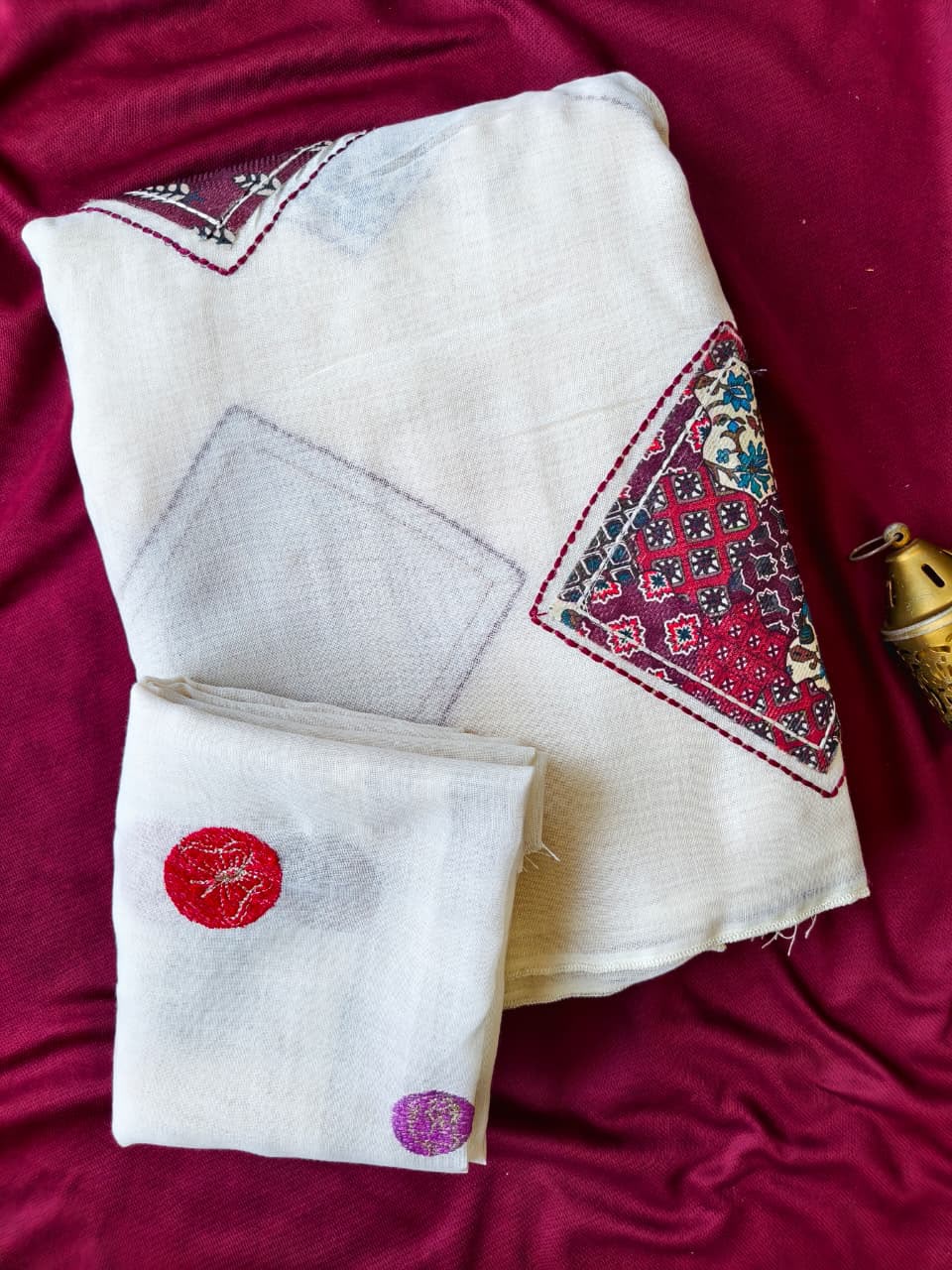 Unequalled Off White Embroidery Work Pure Linen Silk Saree With Capricious Blouse Piece