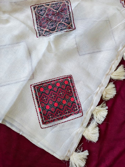 Unequalled Off White Embroidery Work Pure Linen Silk Saree With Capricious Blouse Piece