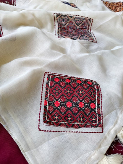 Unequalled Off White Embroidery Work Pure Linen Silk Saree With Capricious Blouse Piece