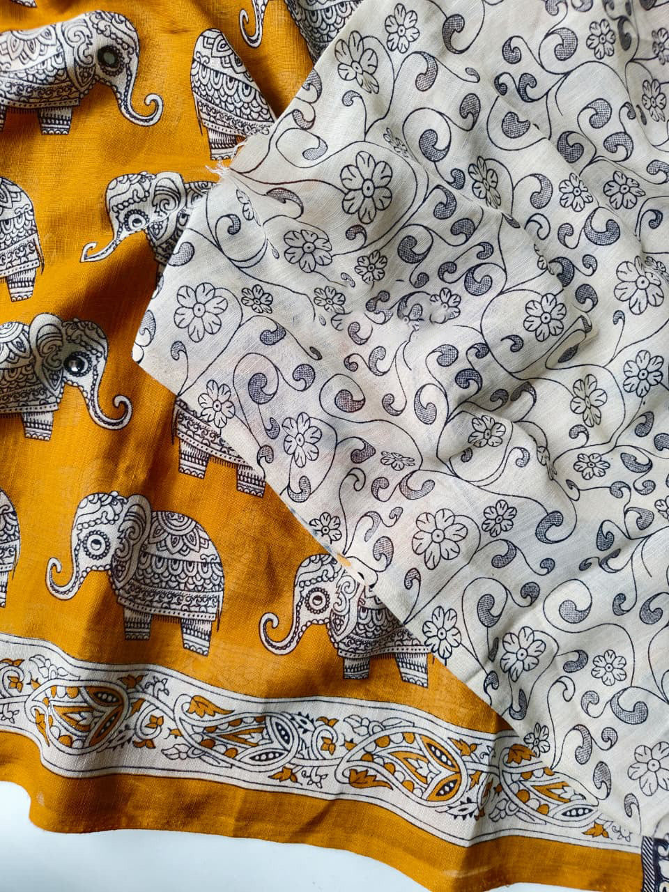Magnetic Mustard Kalamkari Printed Saree With Flattering Blouse Piece